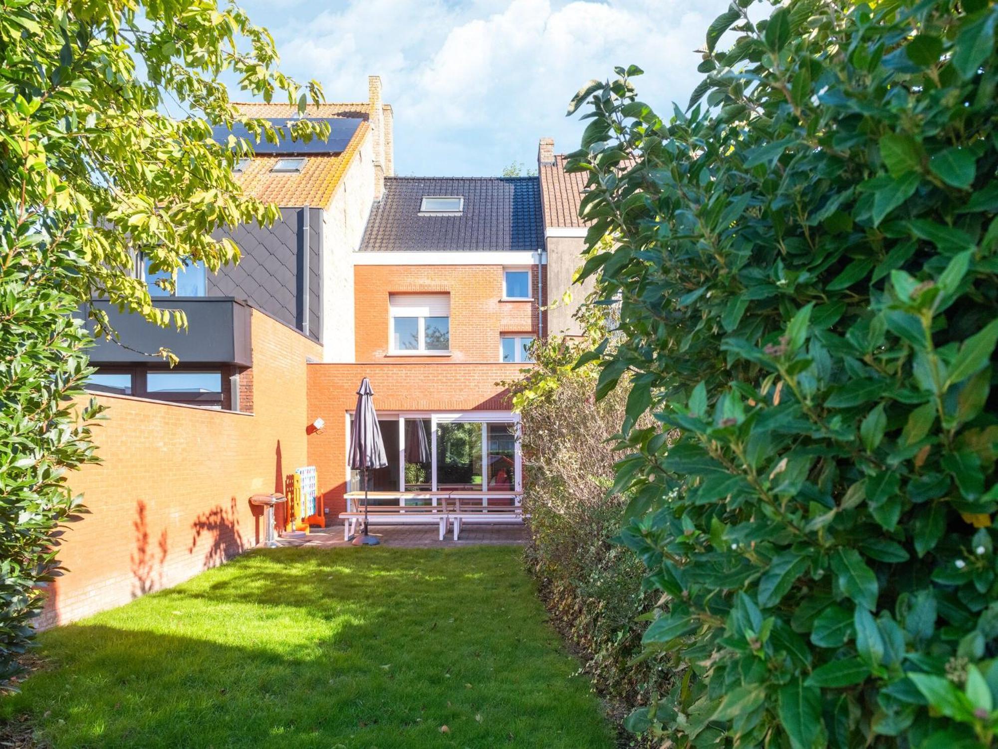 Spacious Holiday Home With Garden Nieuwpoort Exterior photo